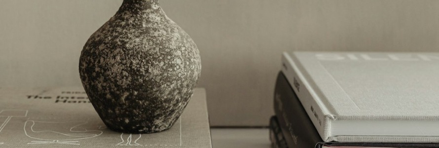 Best Contemporary Poetry Books to Read Right Now